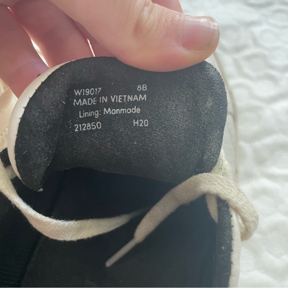 Cole Haan Women’s Size 8 B Mindi Lace-up Sneaker In Ivry Ebsed Snakeskin Design - Picture 8 of 10